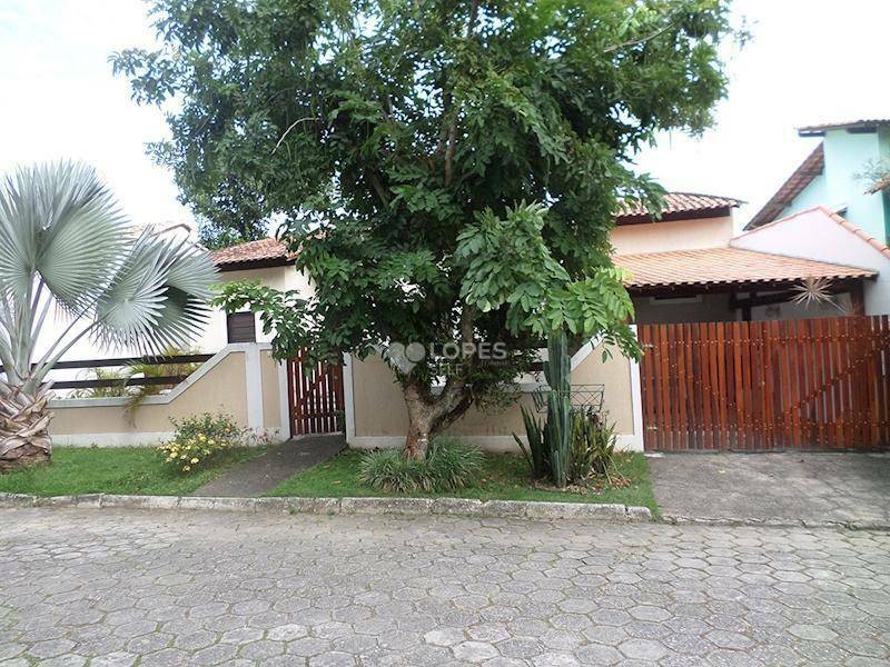 Casa de Condomínio à venda com 4 quartos, 157m² - Foto 2