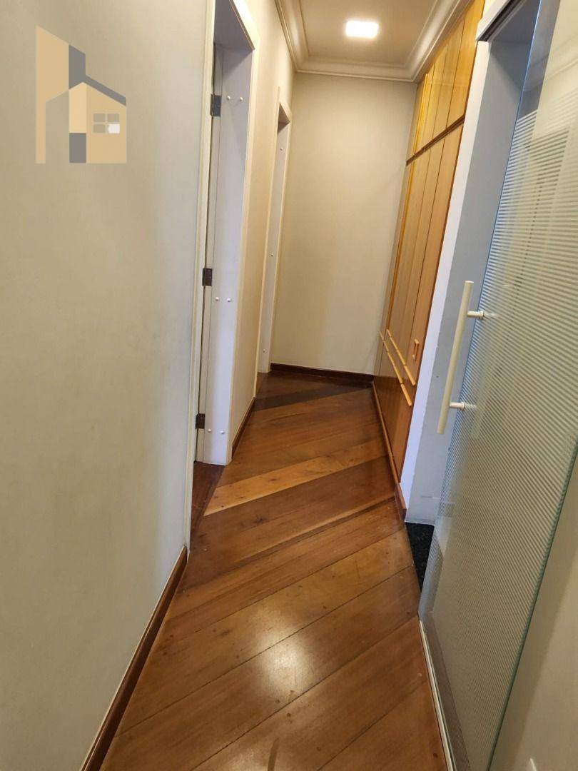 Apartamento à venda com 4 quartos, 212m² - Foto 32