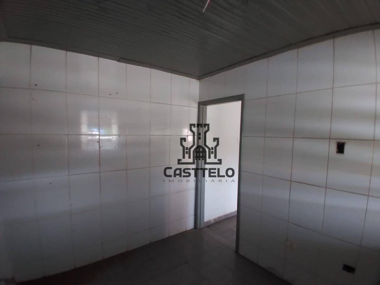 Casa à venda com 4 quartos, 200m² - Foto 18