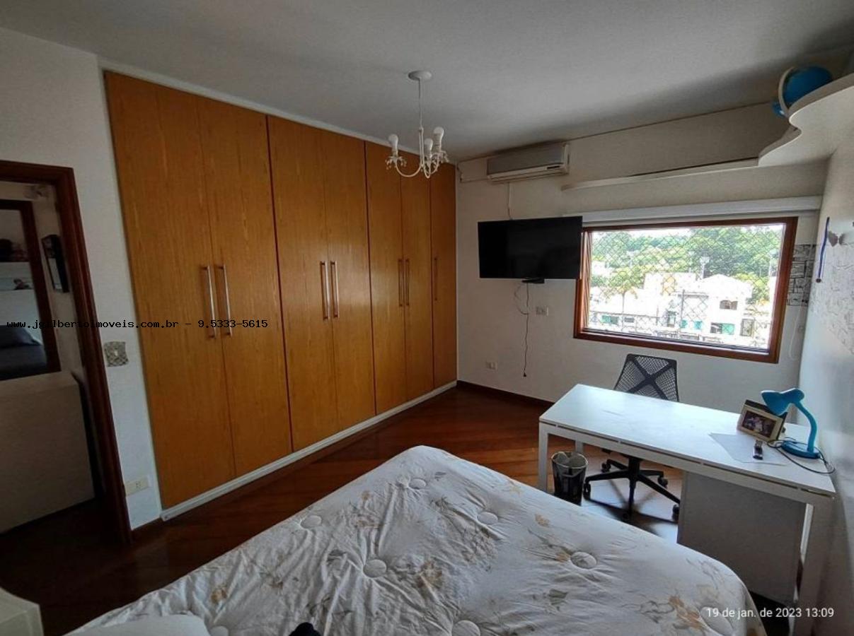 Casa à venda com 4 quartos, 482m² - Foto 13