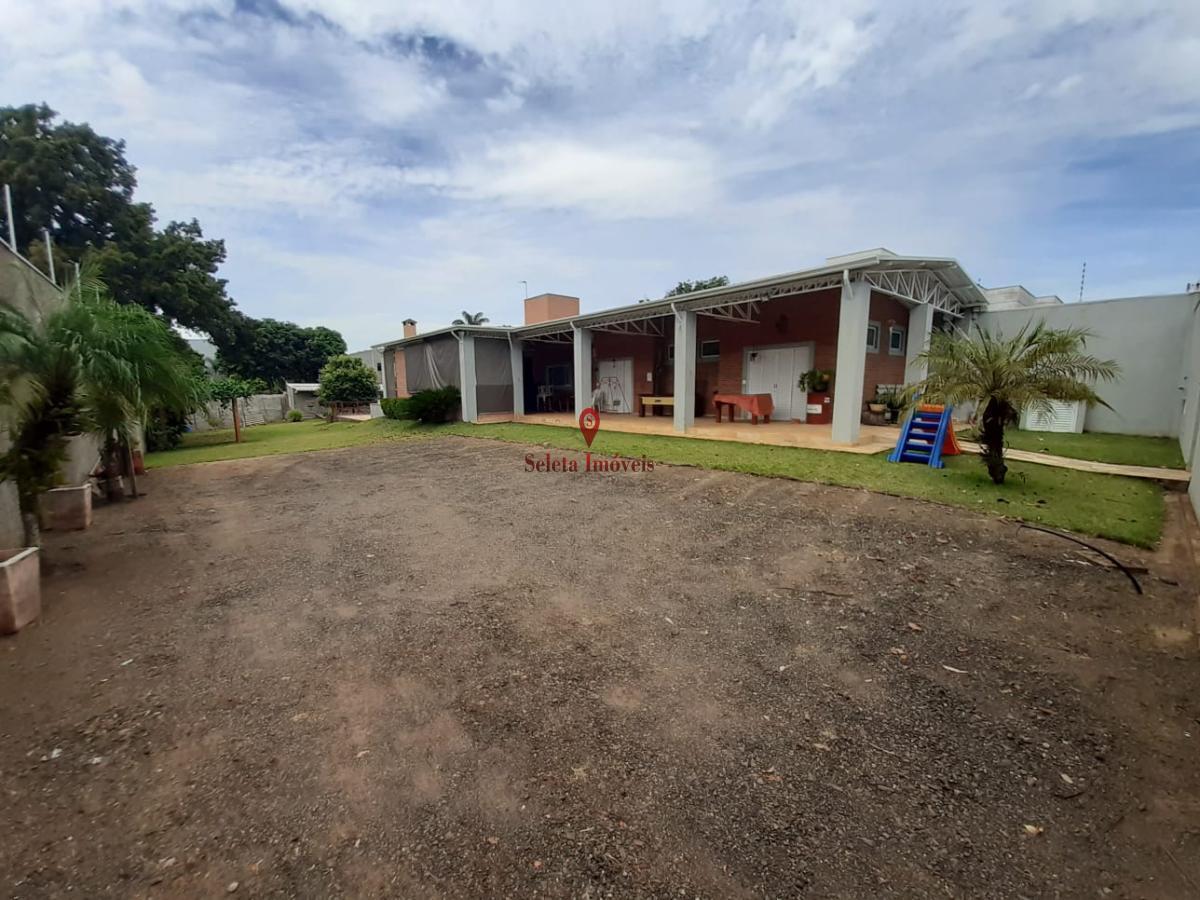 Fazenda à venda com 1 quarto, 1200m² - Foto 2