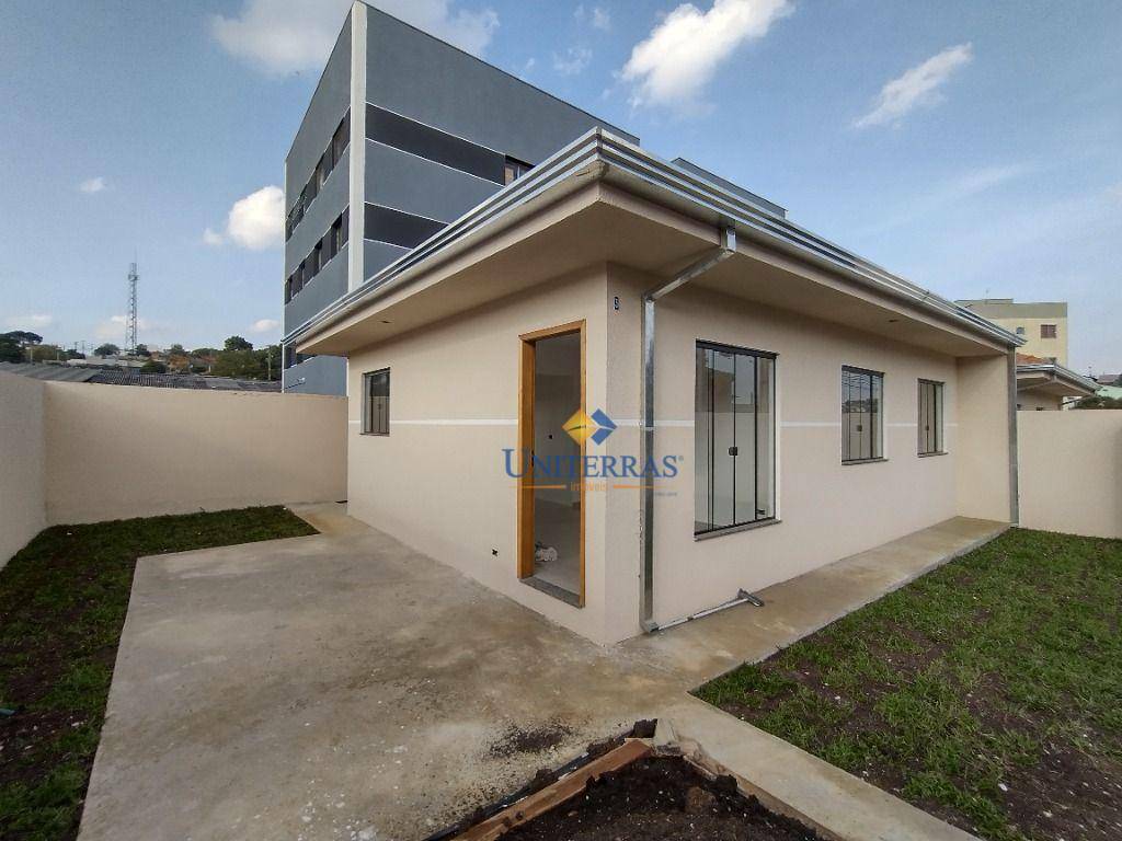 Casa à venda com 3 quartos, 54m² - Foto 1