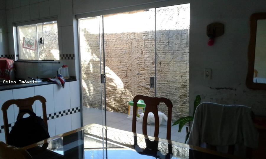 Casa à venda com 3 quartos, 250m² - Foto 11