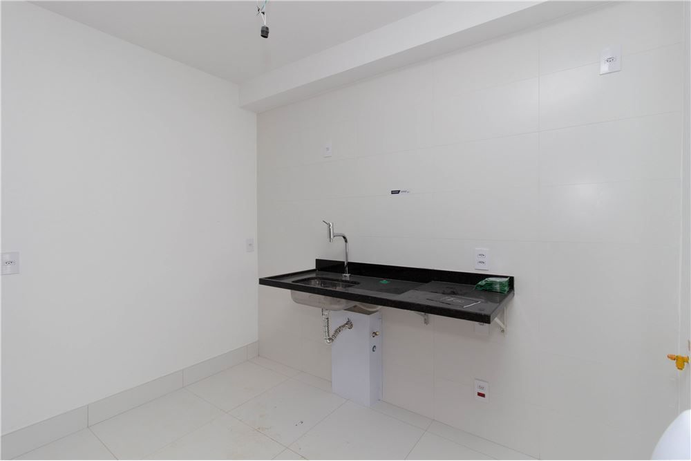 Apartamento à venda com 2 quartos, 68m² - Foto 41