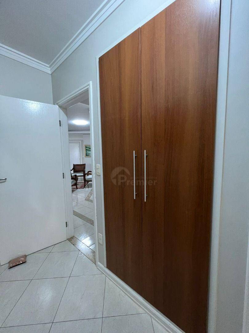 Apartamento à venda com 4 quartos, 212m² - Foto 10