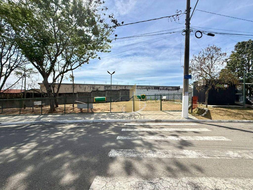 Casa, 3 quartos, 162 m² - Foto 4