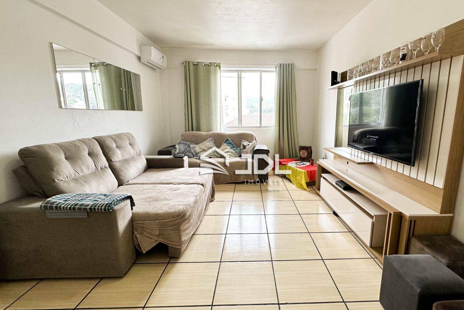 Apartamento à venda com 2 quartos, 85m² - Foto 1