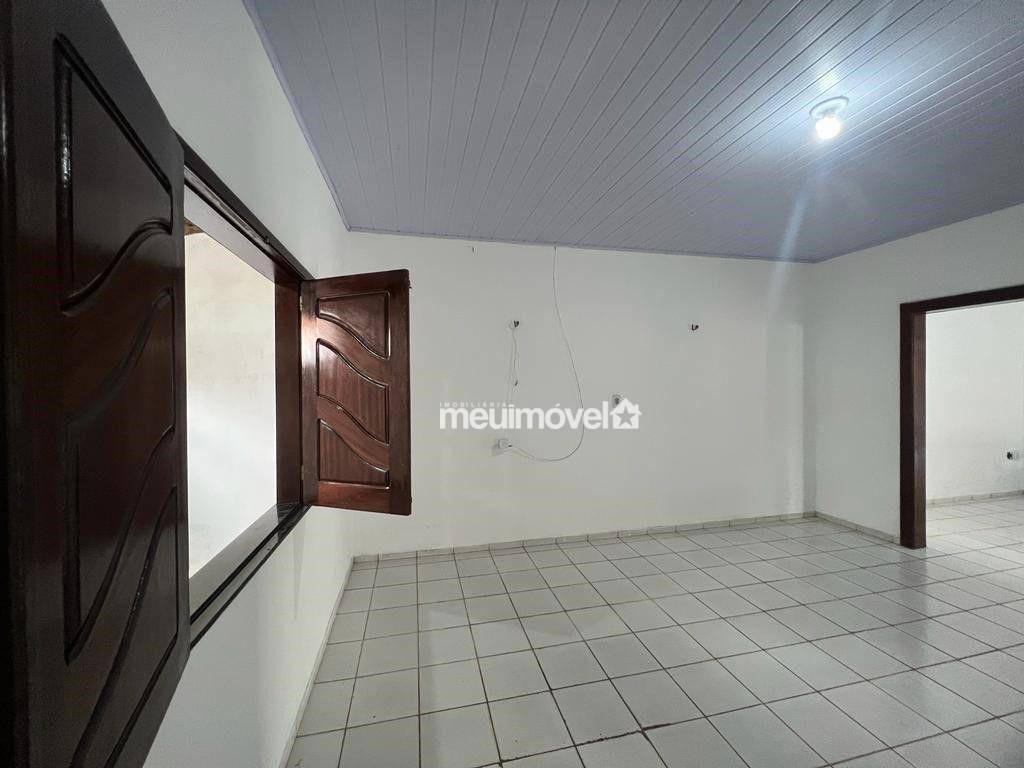 Casa para alugar com 2 quartos, 125m² - Foto 4