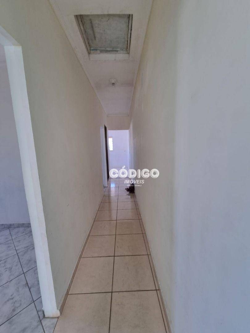 Casa para alugar com 2 quartos, 100m² - Foto 6