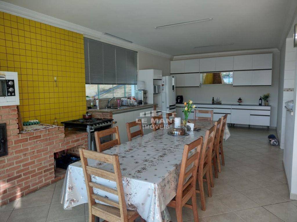 Casa à venda com 3 quartos, 298m² - Foto 27