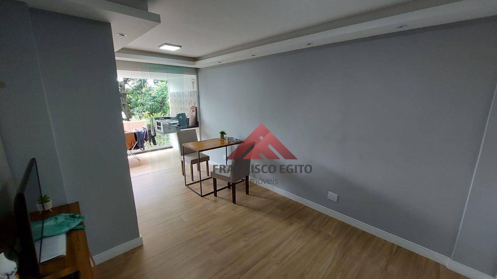 Apartamento à venda com 2 quartos, 67m² - Foto 3