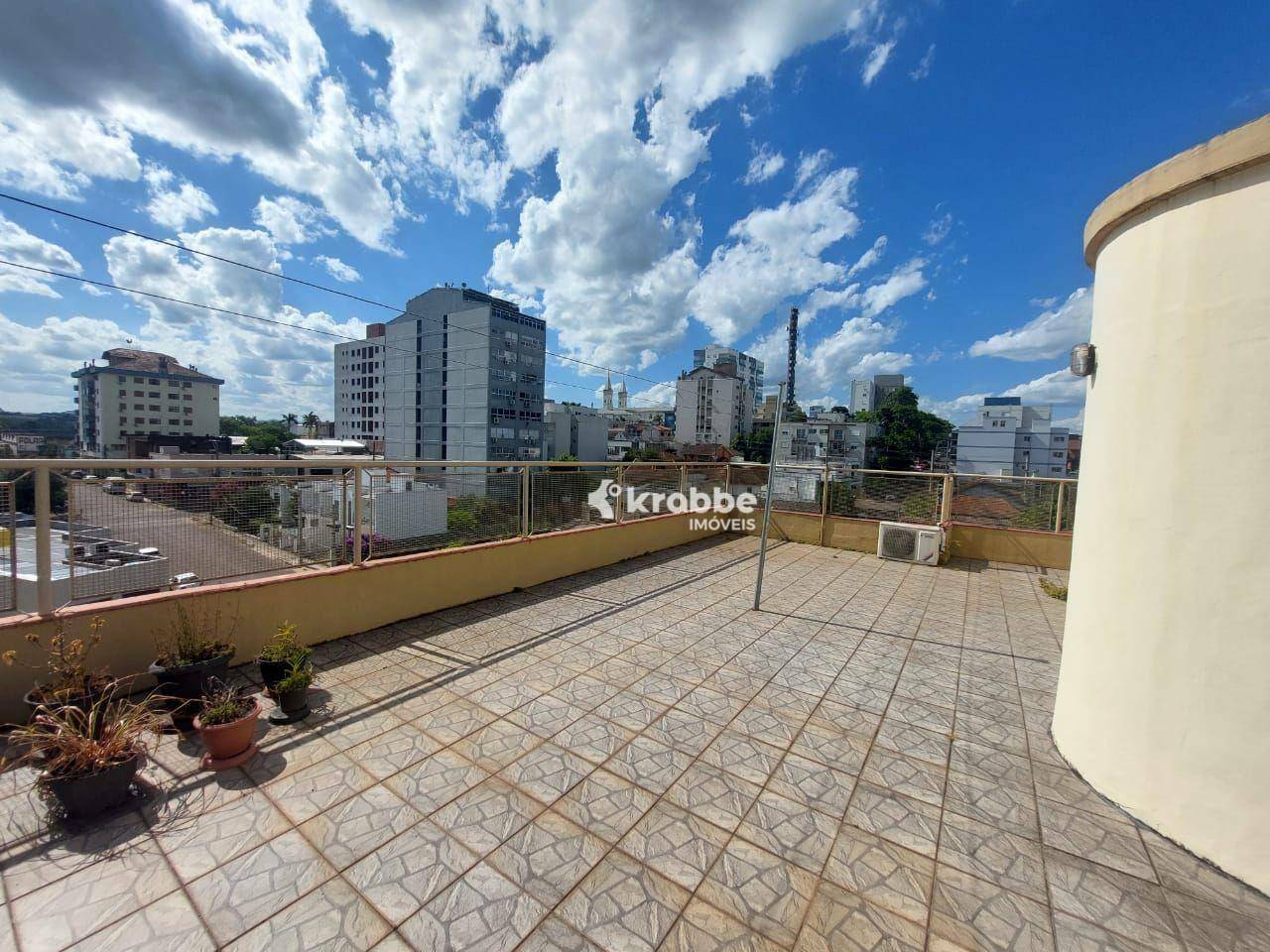 Apartamento para alugar com 2 quartos, 184m² - Foto 11