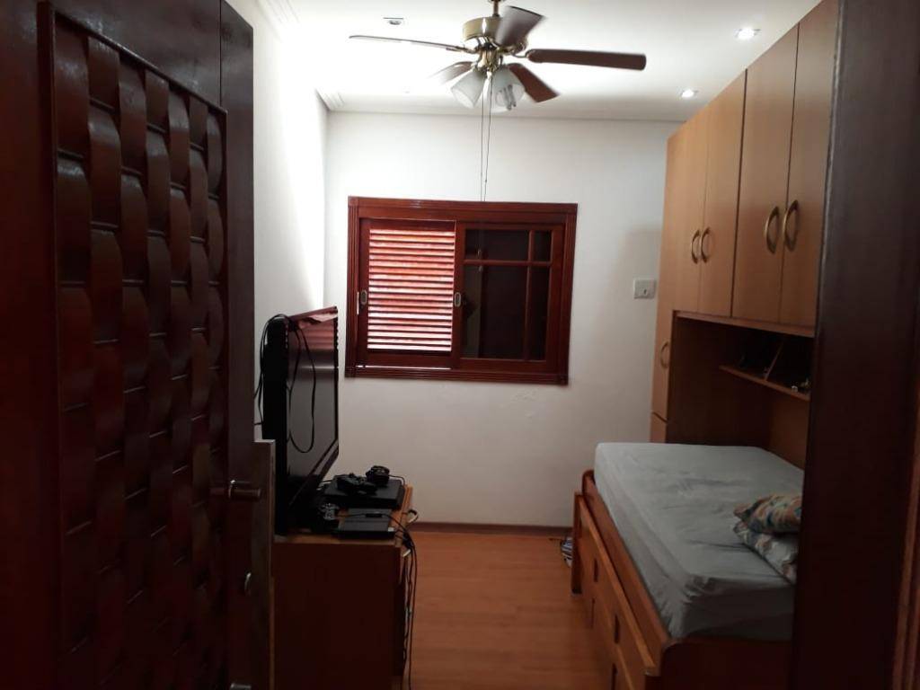 Casa à venda com 3 quartos, 300m² - Foto 31