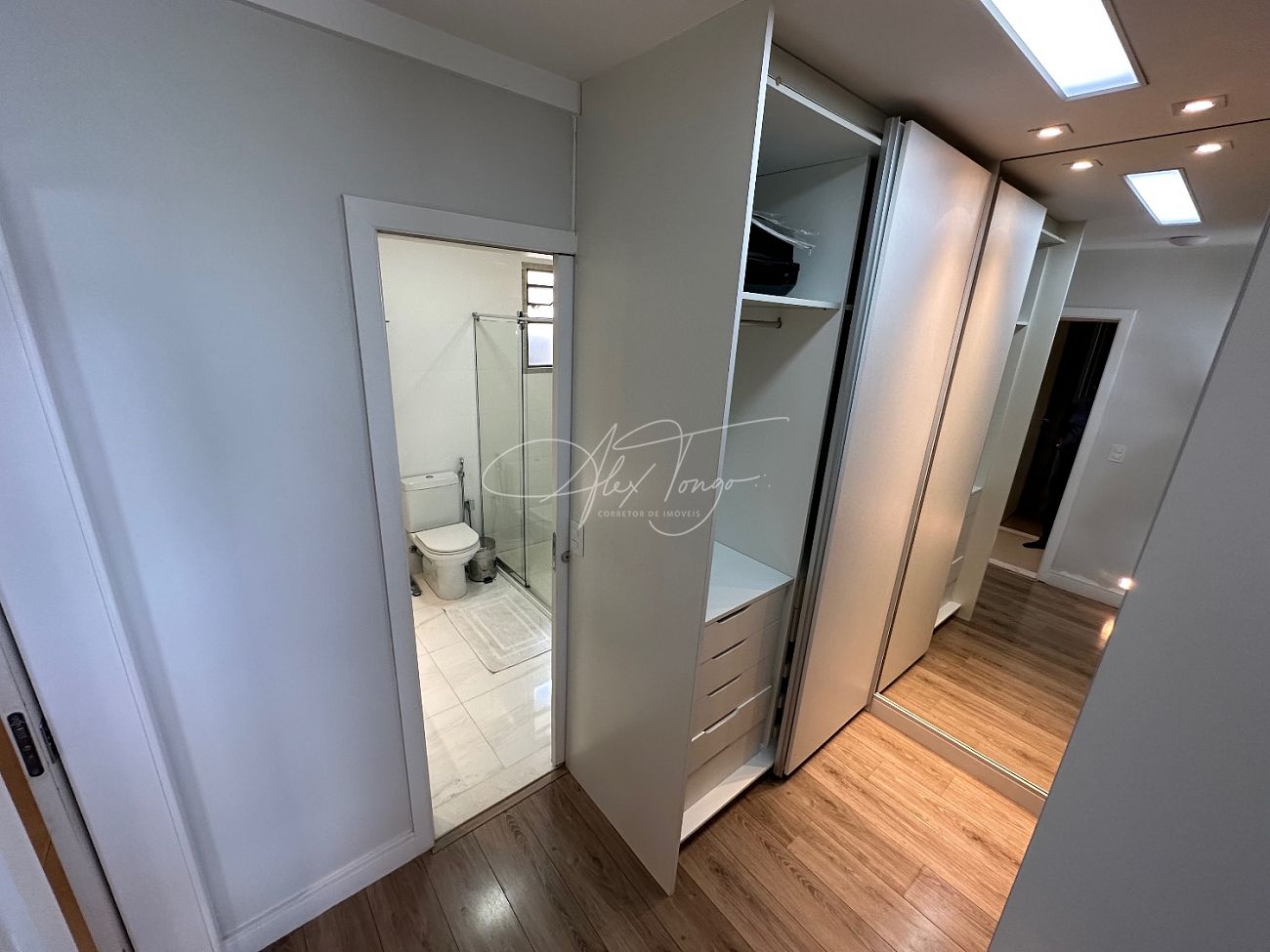 Apartamento à venda com 4 quartos, 273m² - Foto 6