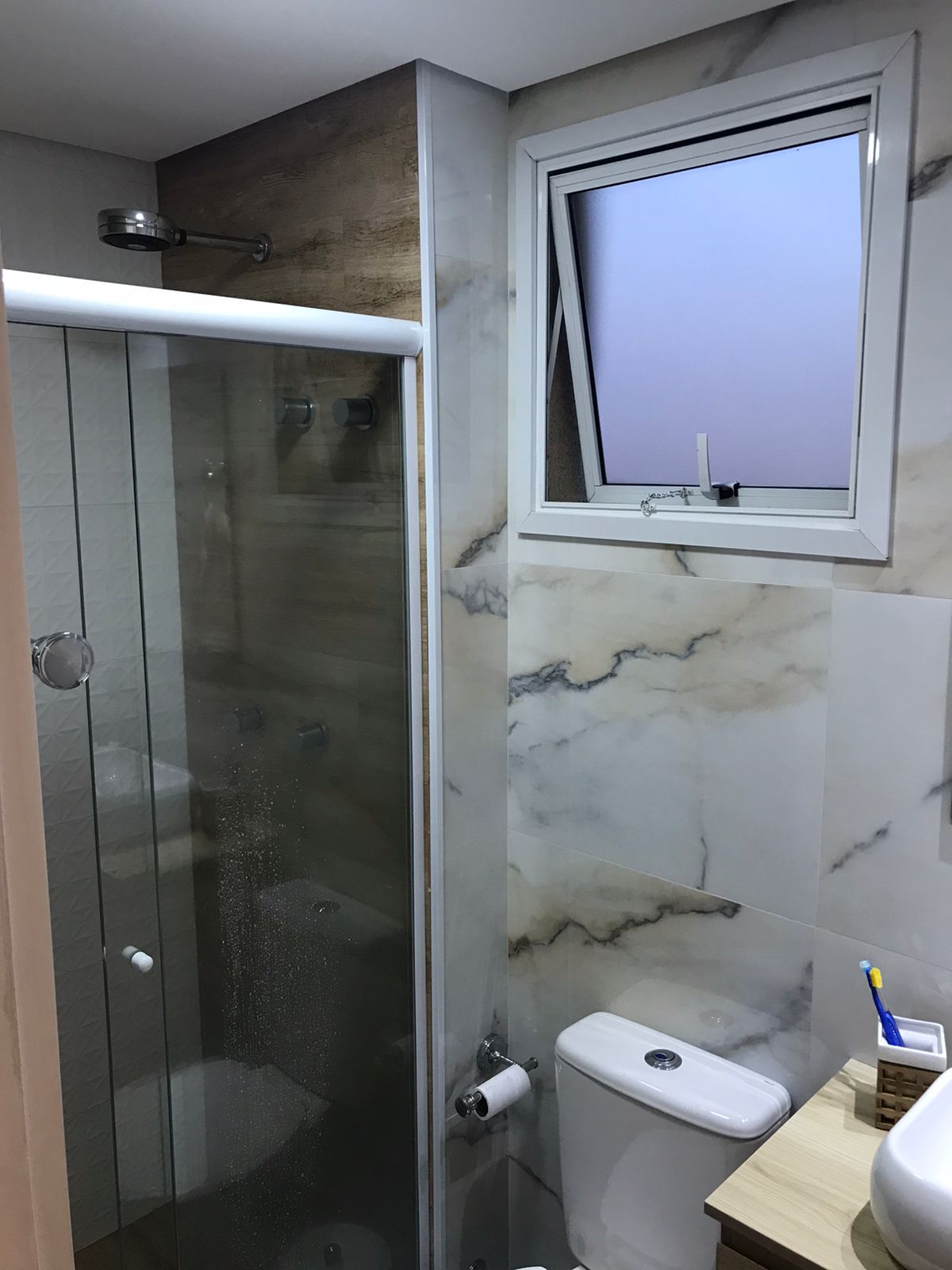 Apartamento à venda com 3 quartos, 98m² - Foto 2