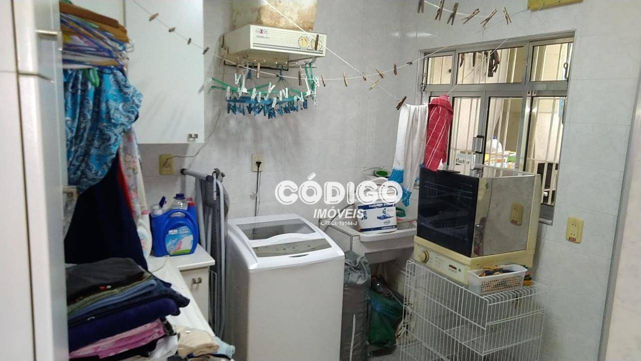 Sobrado à venda com 3 quartos, 250m² - Foto 17