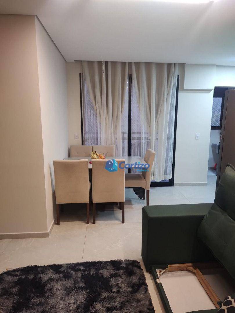 Apartamento à venda com 2 quartos, 65m² - Foto 4