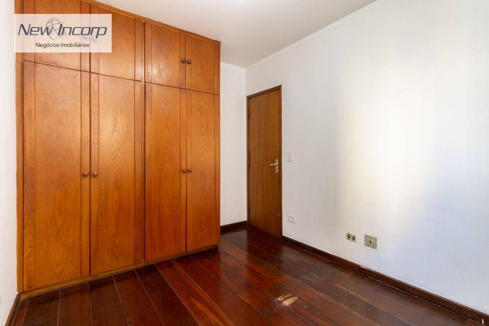 Apartamento à venda com 4 quartos, 200m² - Foto 27