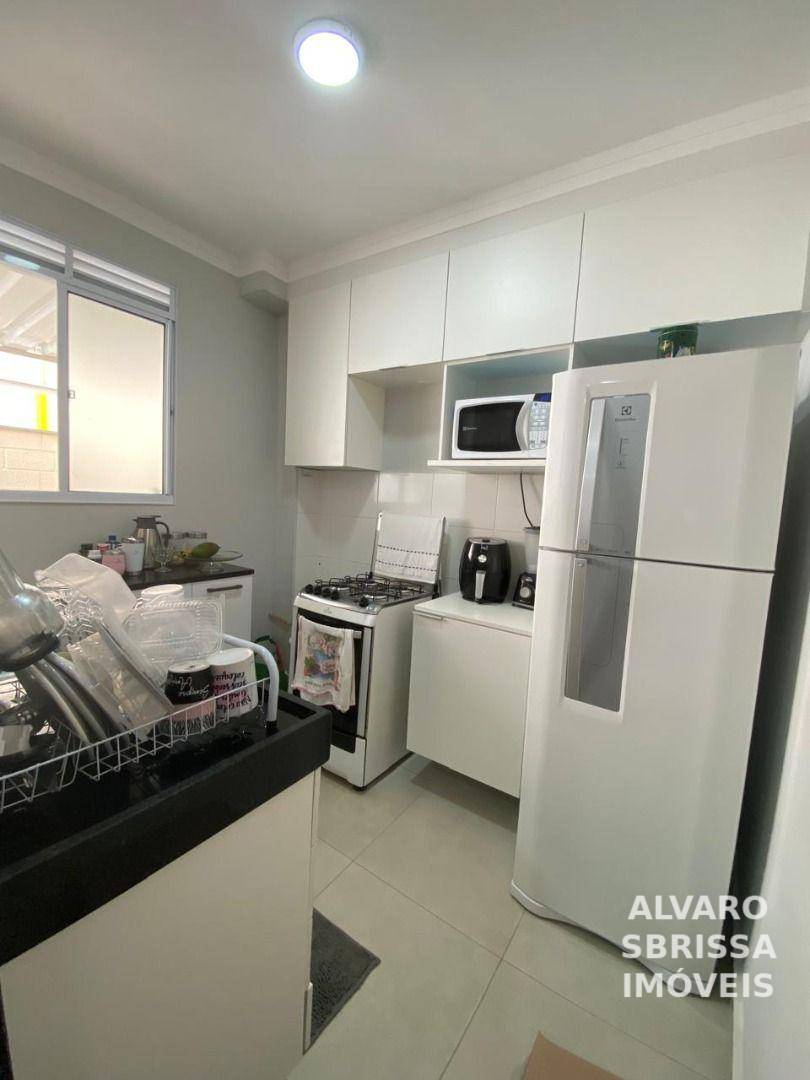 Apartamento à venda com 2 quartos, 50m² - Foto 4