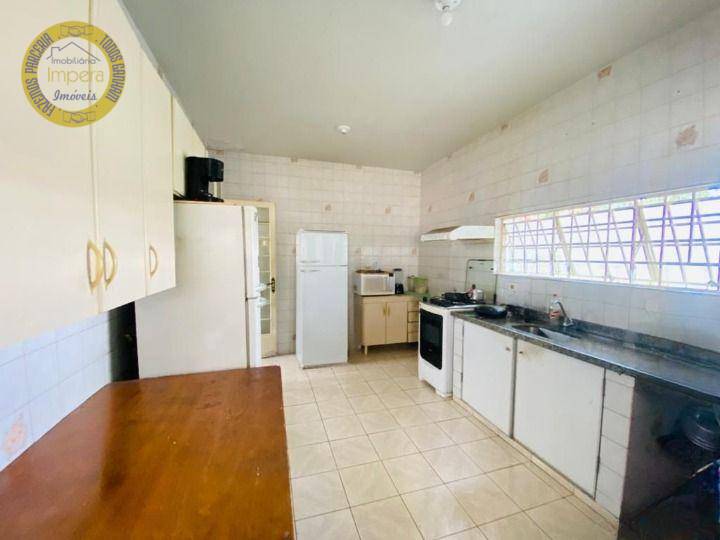 Casa à venda com 3 quartos, 74m² - Foto 2