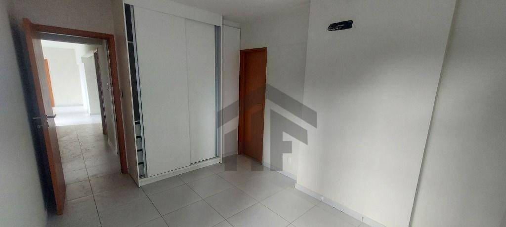 Apartamento para alugar com 4 quartos, 145m² - Foto 19