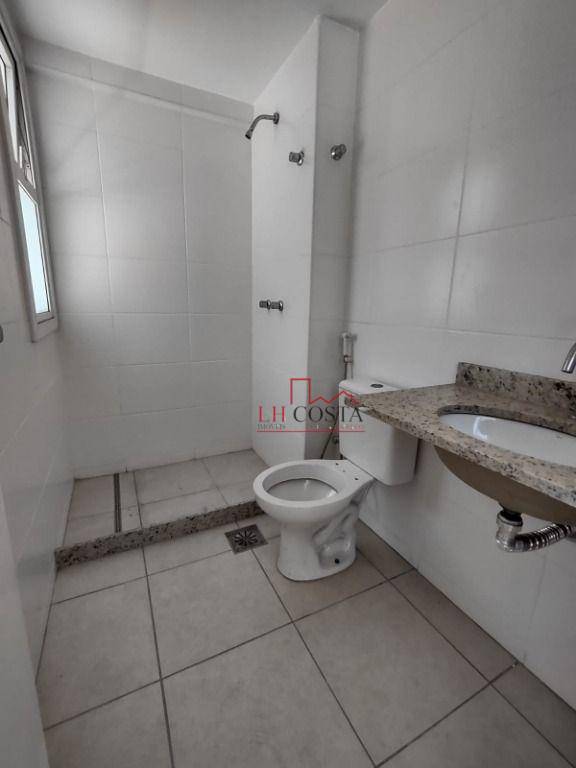 Apartamento à venda com 3 quartos, 75m² - Foto 19