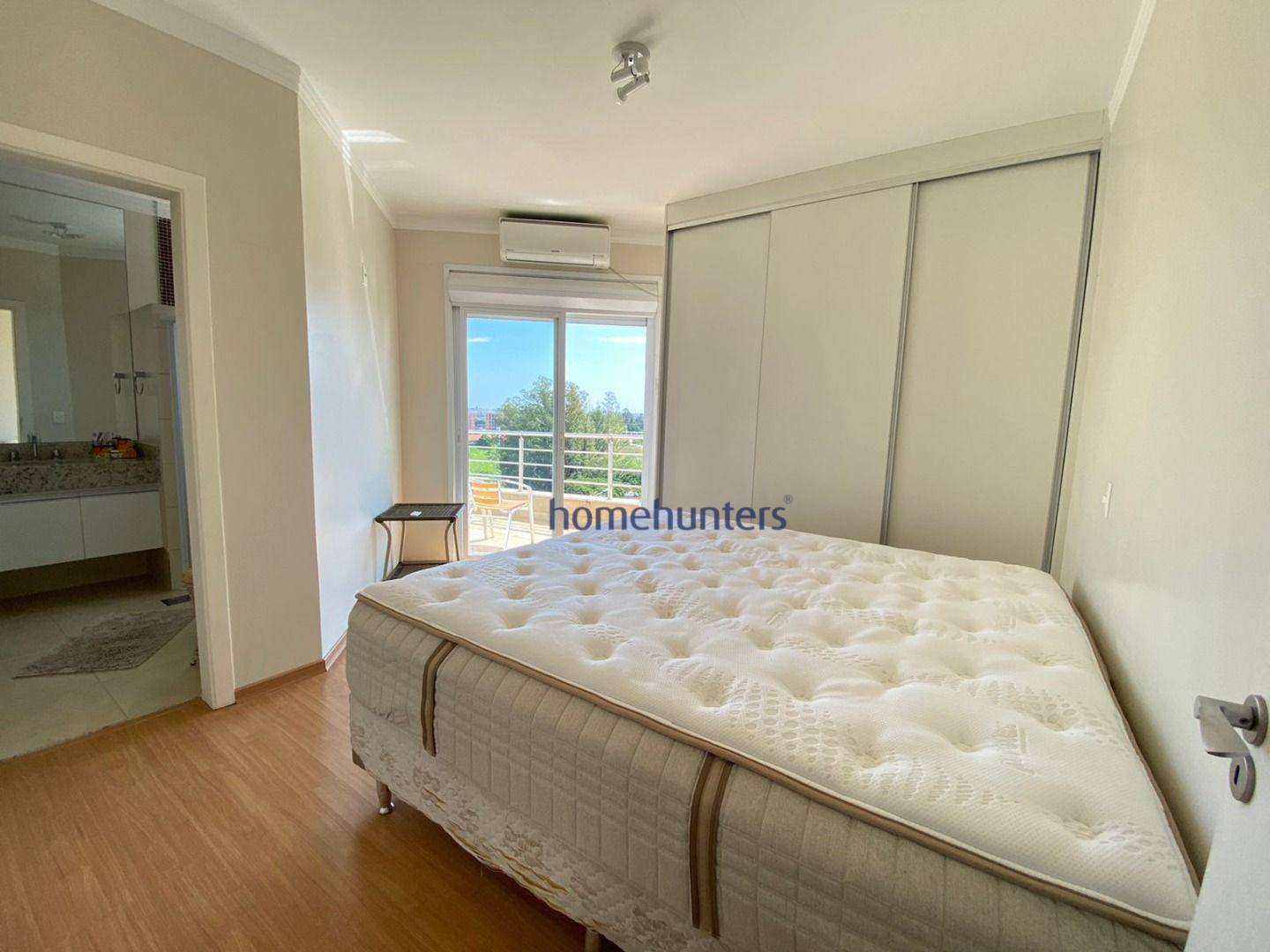 Casa de Condomínio para alugar com 4 quartos, 360m² - Foto 32