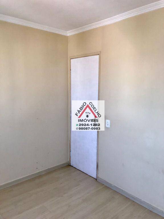 Apartamento à venda com 2 quartos, 60m² - Foto 5