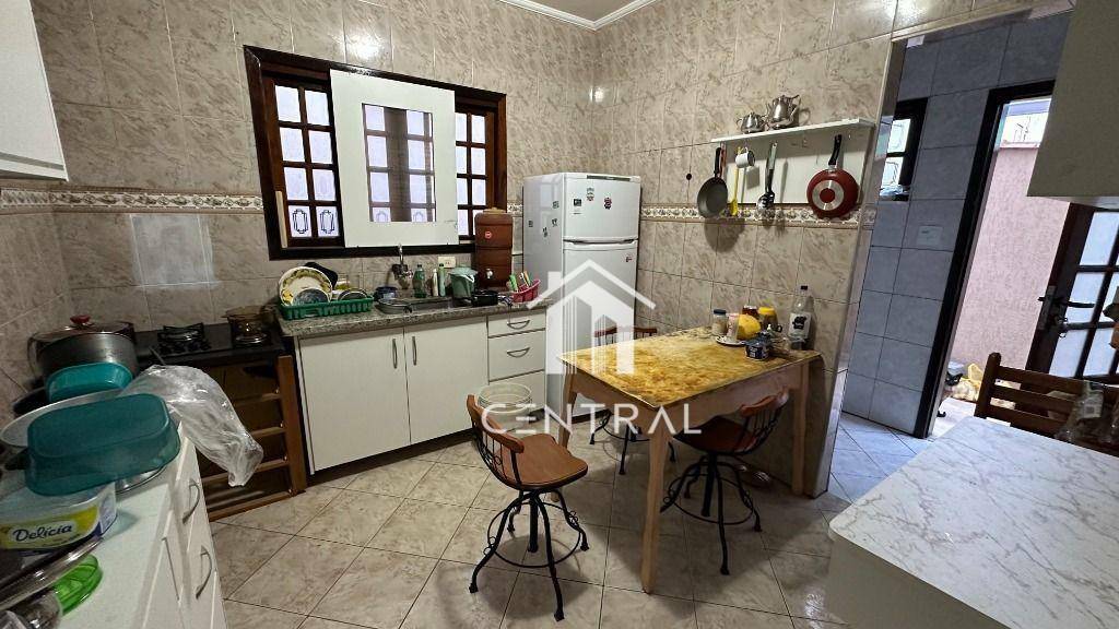 Sobrado à venda com 3 quartos, 159m² - Foto 6