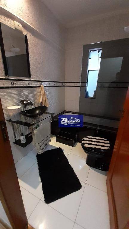 Sobrado à venda com 4 quartos, 181m² - Foto 8