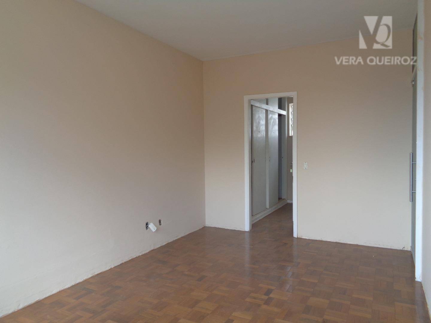 Casa à venda com 1 quarto, 202m² - Foto 29