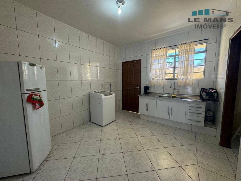 Casa para alugar com 2 quartos, 126m² - Foto 17