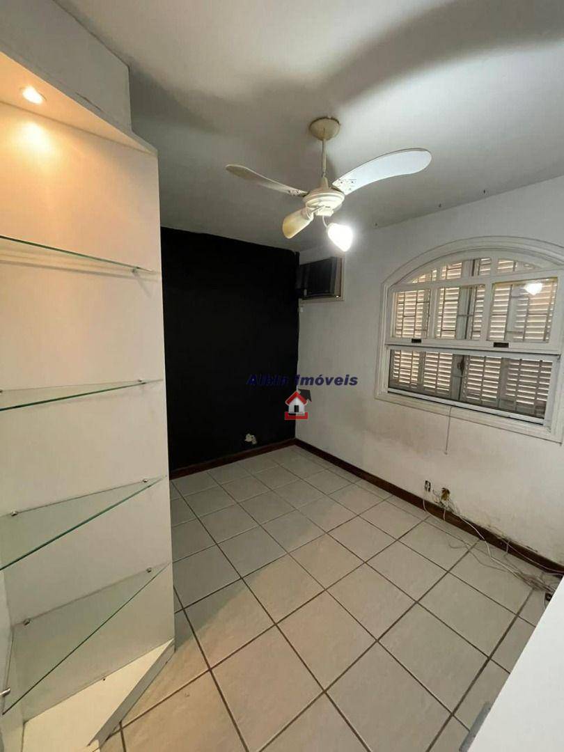 Casa à venda com 4 quartos, 182m² - Foto 10