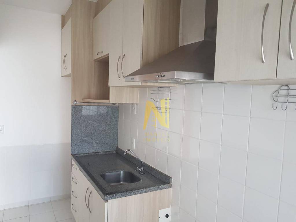 Apartamento para alugar com 3 quartos, 70m² - Foto 10