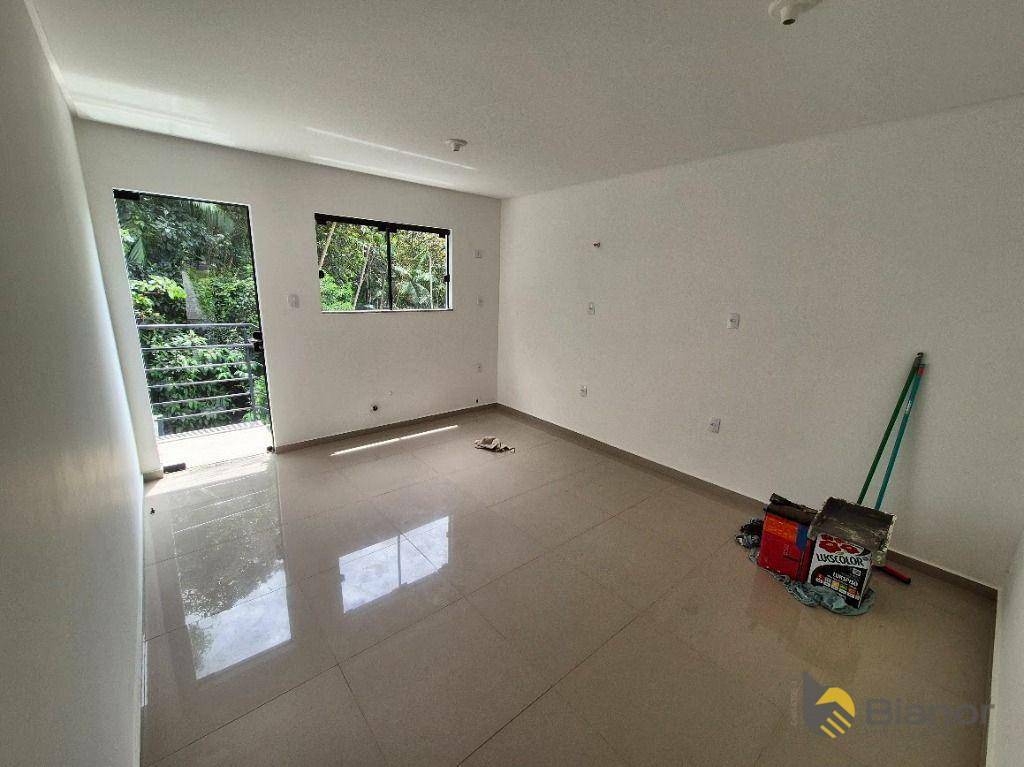 Casa à venda com 2 quartos, 98m² - Foto 5