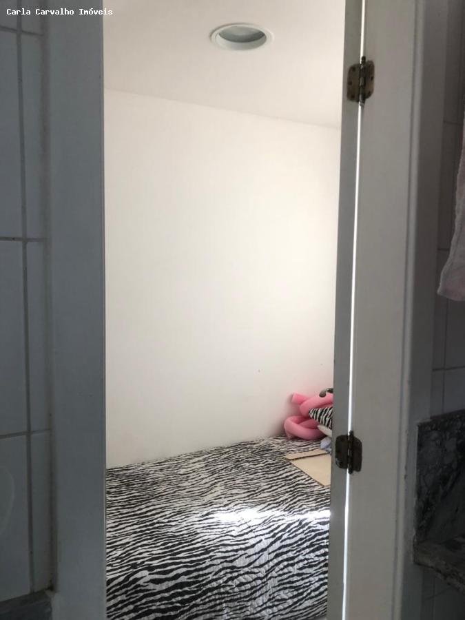 Apartamento à venda com 4 quartos, 189m² - Foto 2