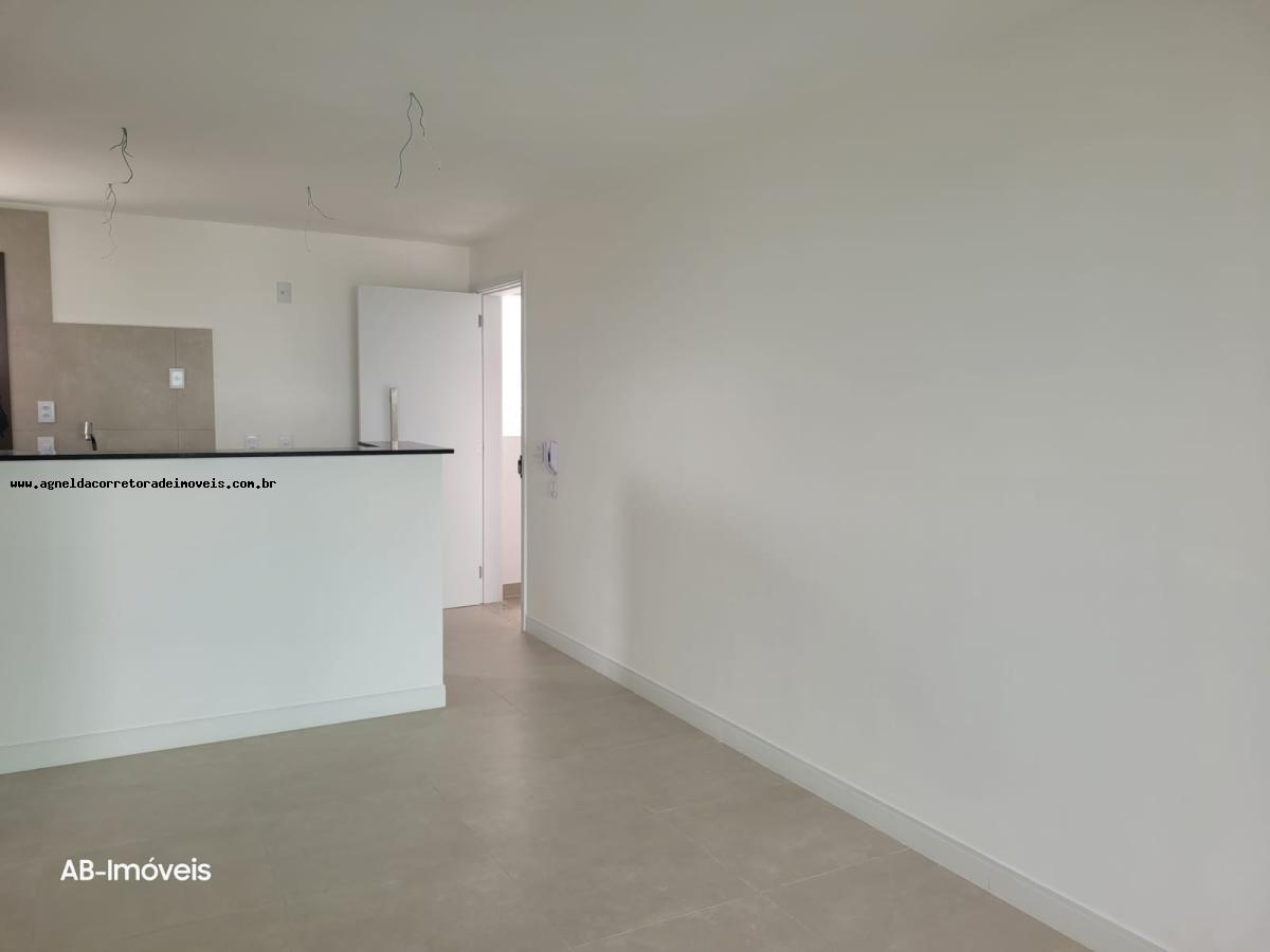 Apartamento à venda com 3 quartos, 97m² - Foto 11