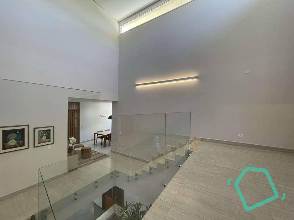 Casa de Condomínio à venda com 4 quartos, 244m² - Foto 13