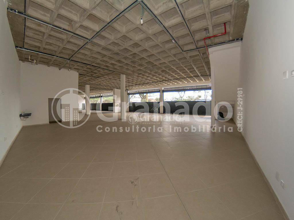 Prédio Inteiro para alugar, 1800m² - Foto 2