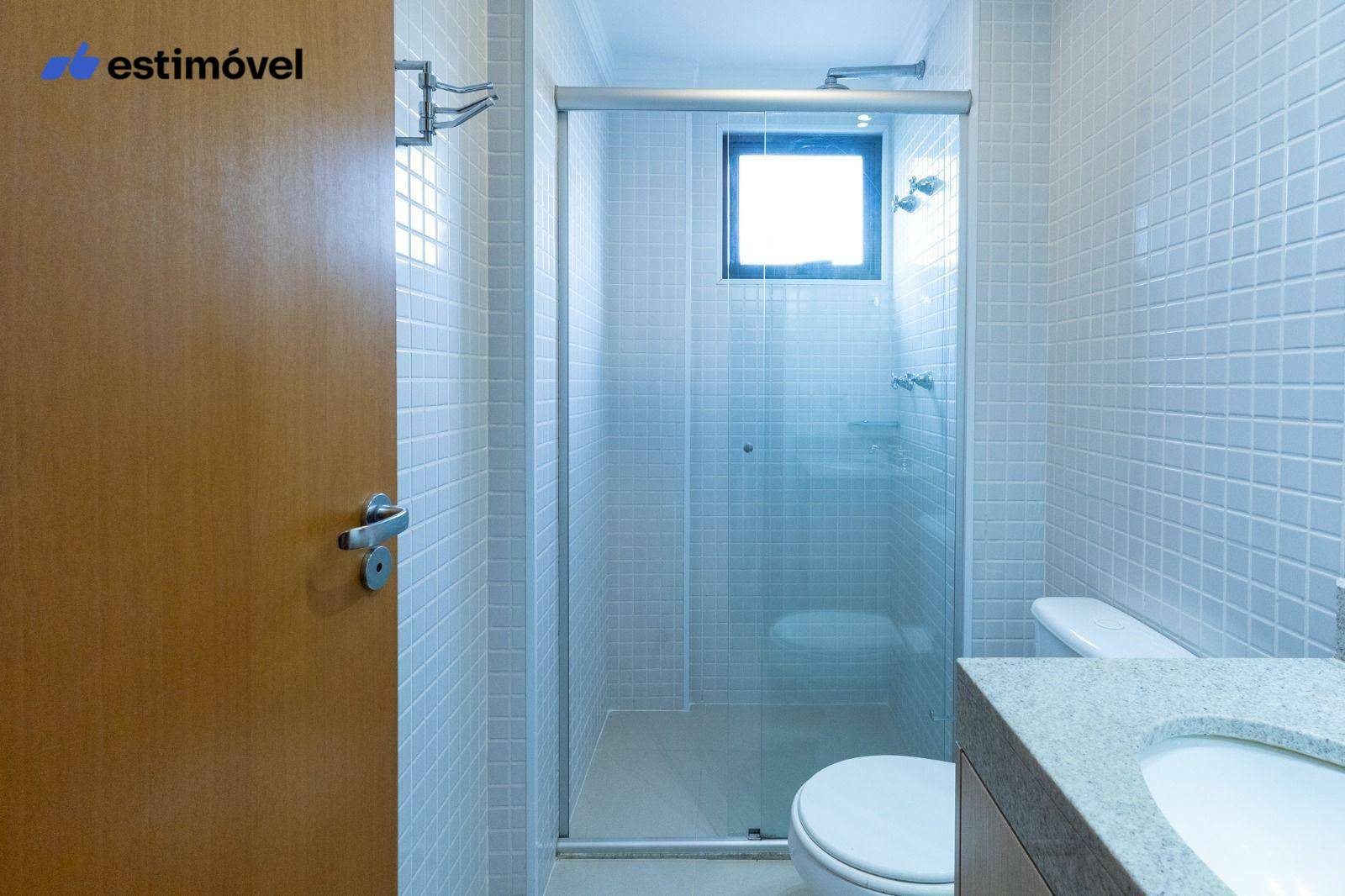 Apartamento para alugar com 3 quartos, 135m² - Foto 21