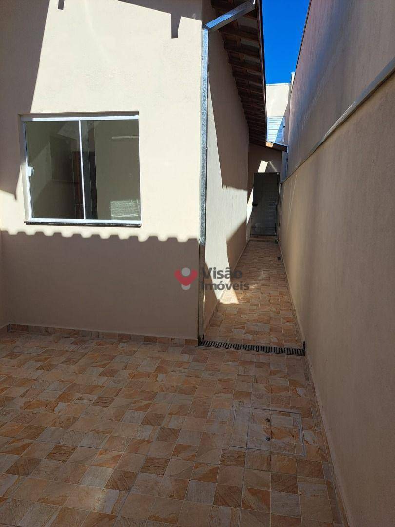 Casa à venda com 2 quartos, 72m² - Foto 17