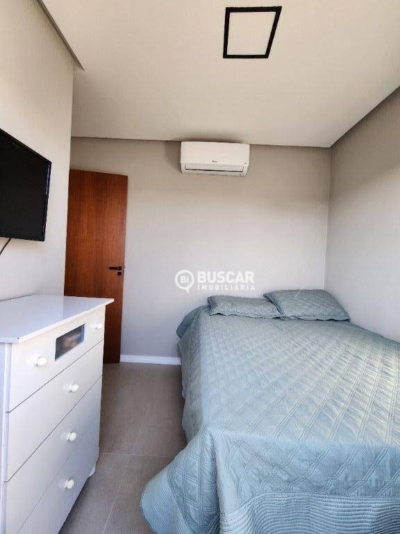 Casa de Condomínio à venda com 4 quartos, 241m² - Foto 9