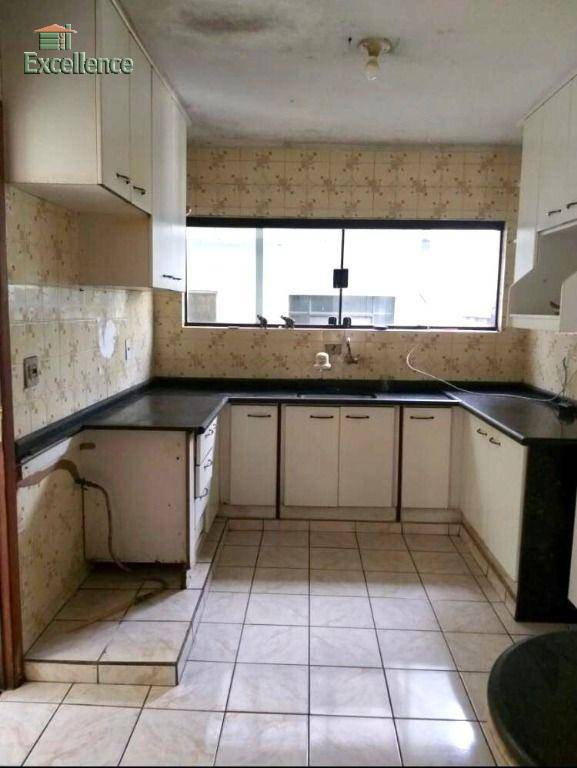 Sobrado à venda com 3 quartos, 215m² - Foto 8