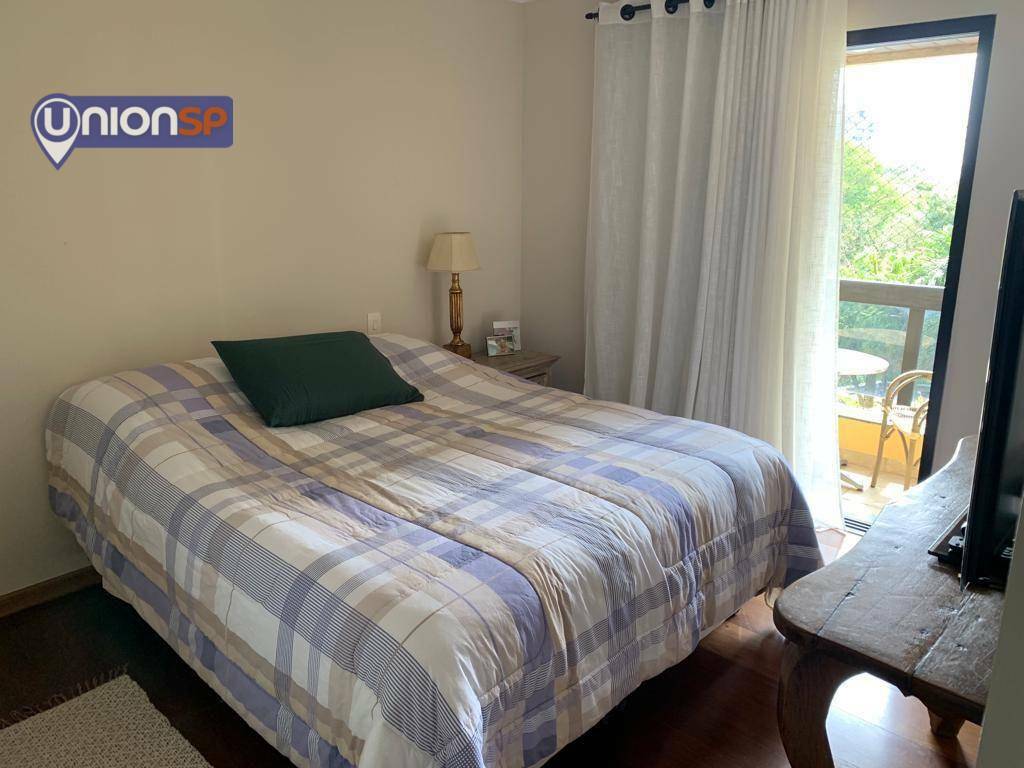 Apartamento à venda com 4 quartos, 213m² - Foto 10