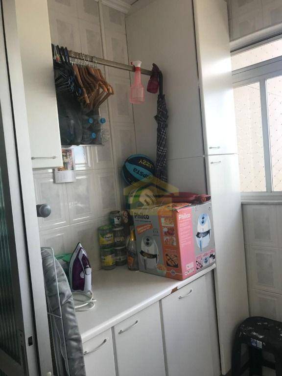 Apartamento à venda com 2 quartos, 60m² - Foto 7