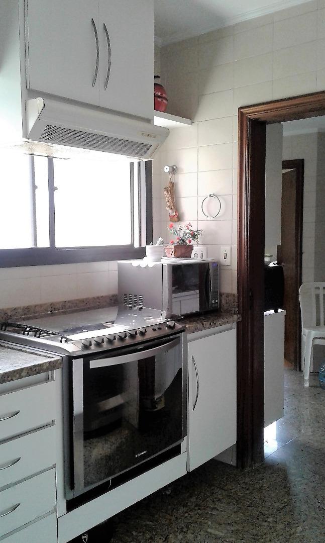 Apartamento à venda e aluguel com 4 quartos, 206m² - Foto 9