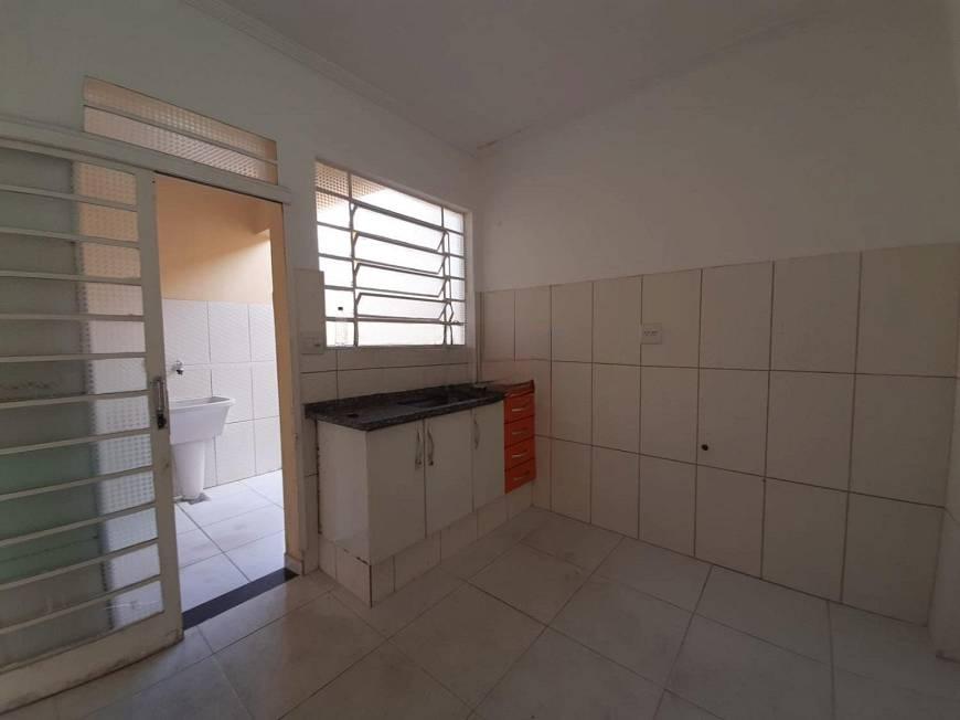 Casa à venda com 3 quartos, 258m² - Foto 17