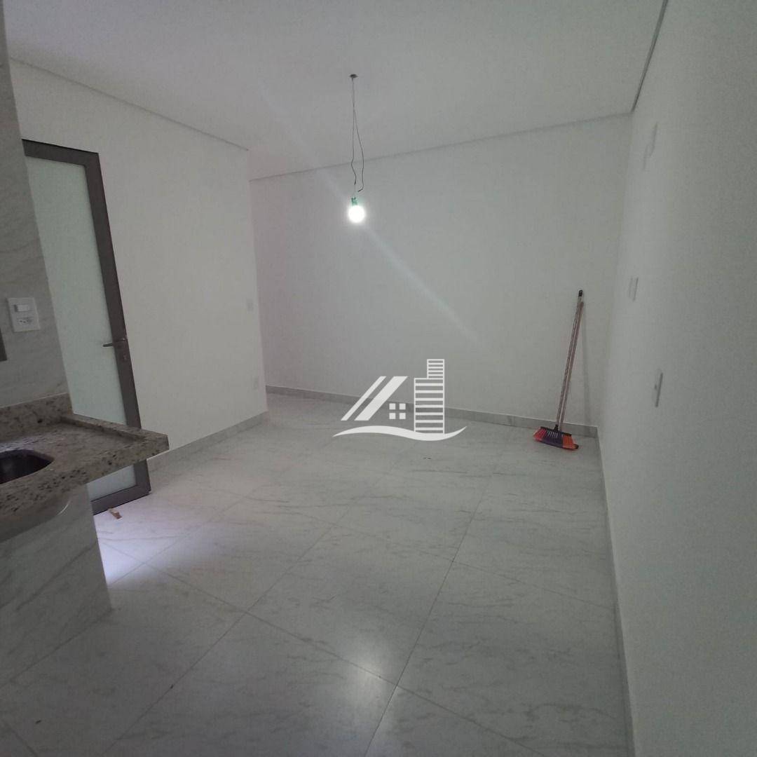 Apartamento à venda com 2 quartos, 42m² - Foto 2