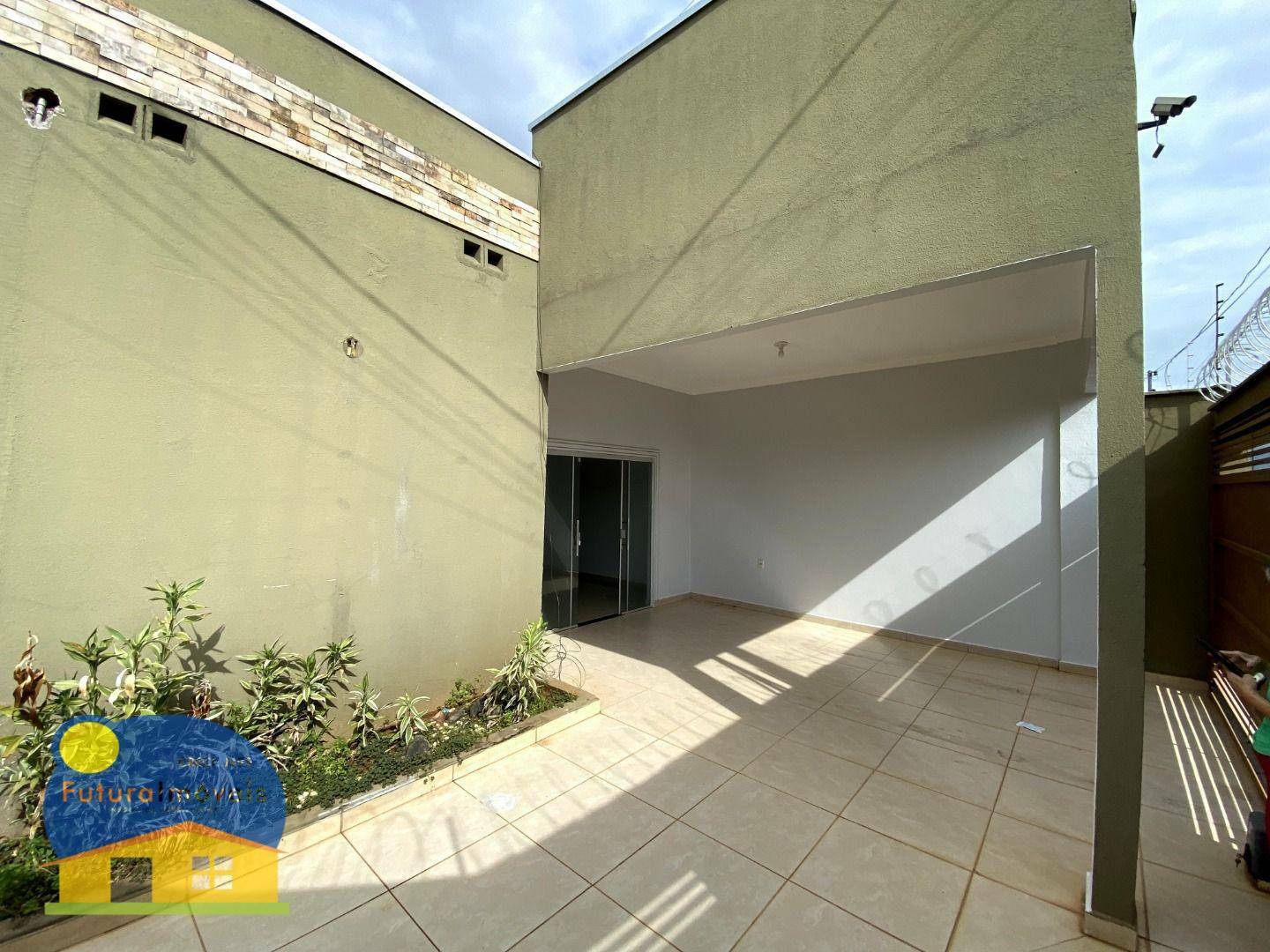 Casa à venda e aluguel com 3 quartos, 113m² - Foto 4