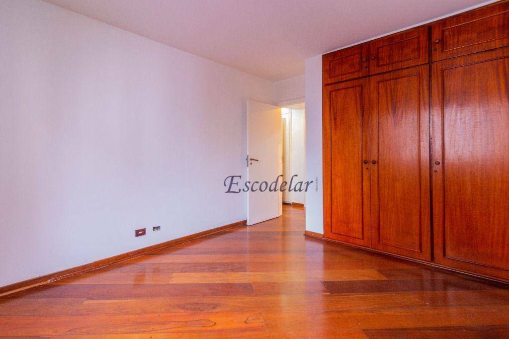 Apartamento para alugar com 3 quartos, 150m² - Foto 14